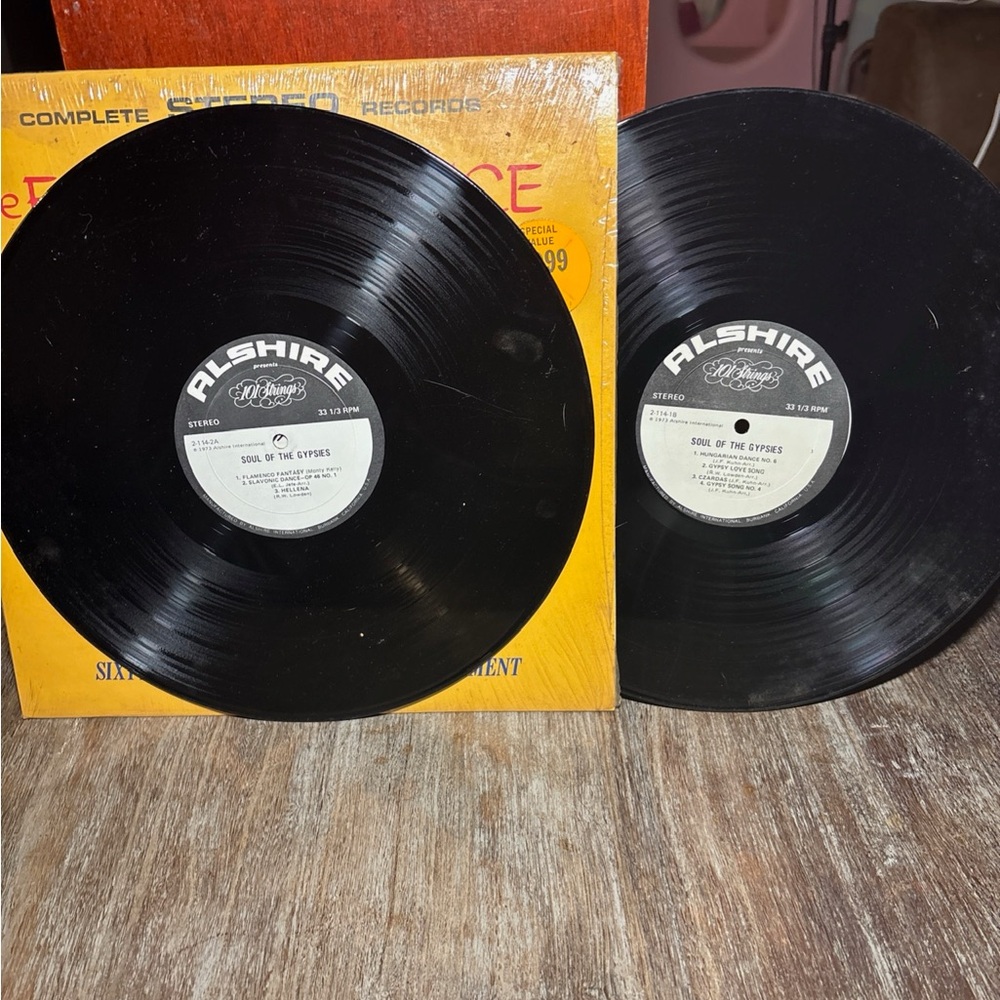 101 Strings Vinyl Record Set - Picture 5 of 9